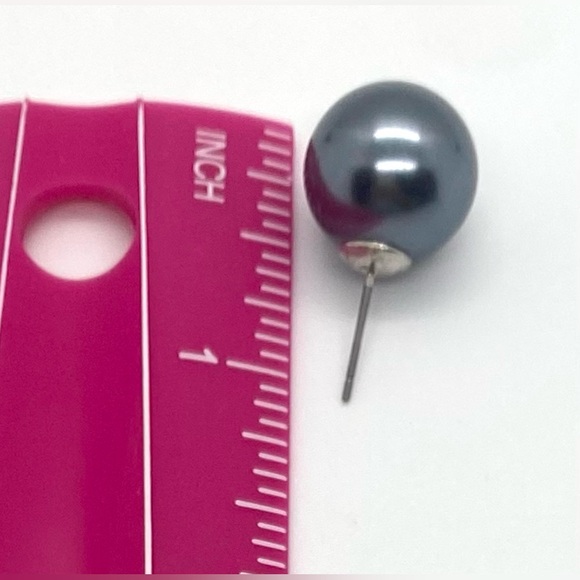 Gray Large Pearl Stud Earrings Preppy Classic Traditional Party Retro Feminine - Picture 8 of 8